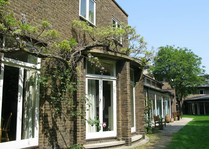 The Royal Foundation Of St Katharine Londra